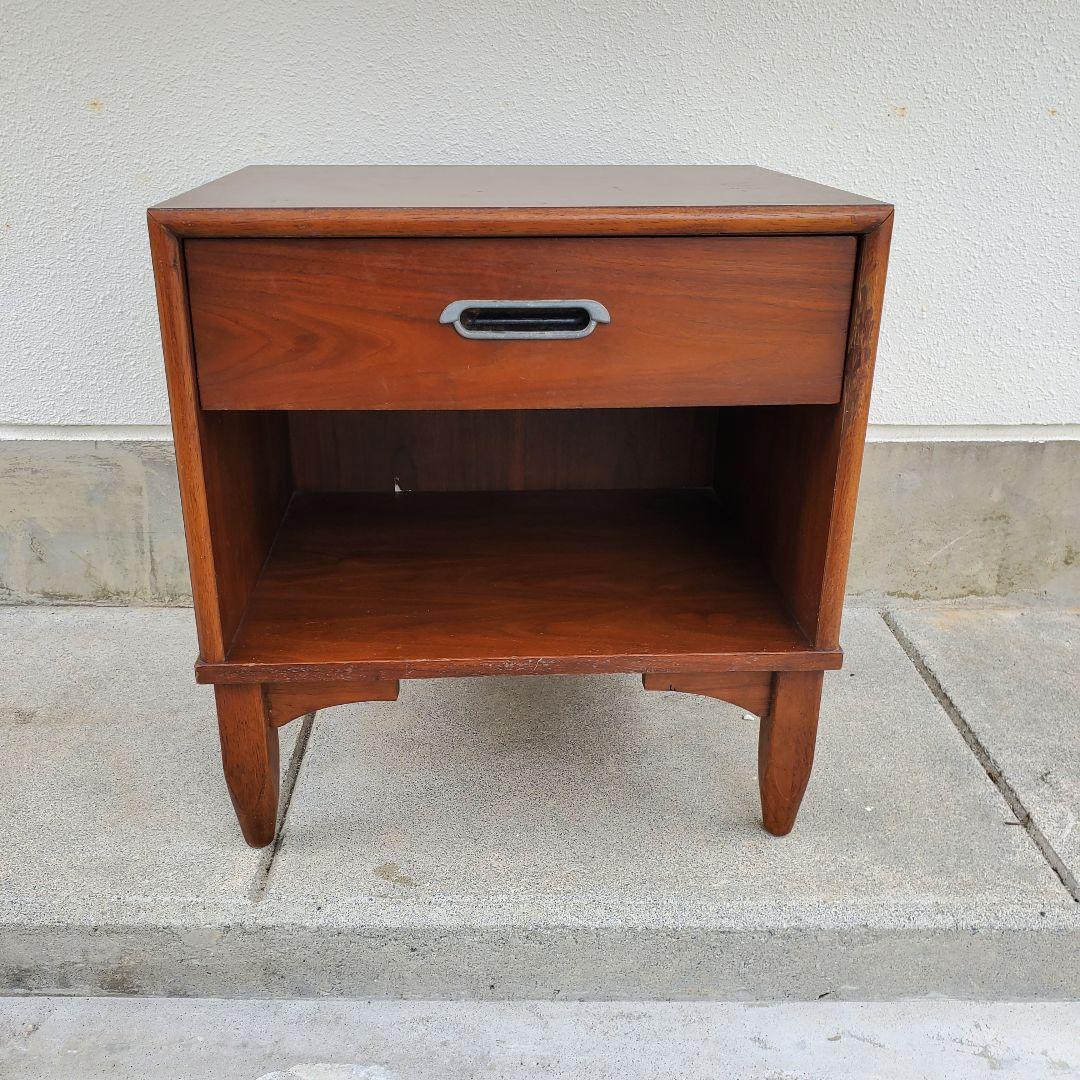 lander様【希少】ドレクセル　　ナイトテーブル サイドテーブル