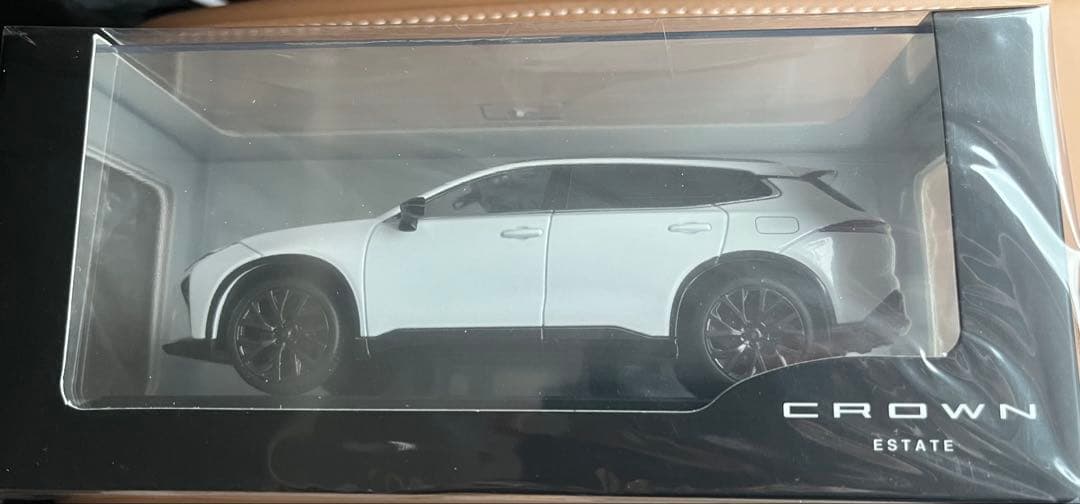 【新品未使用】トヨタ　クラウンエステート　ミニカー