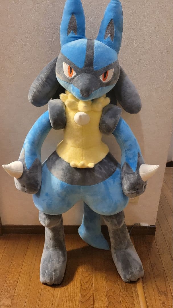 等身大ルカリオぬいぐるみ