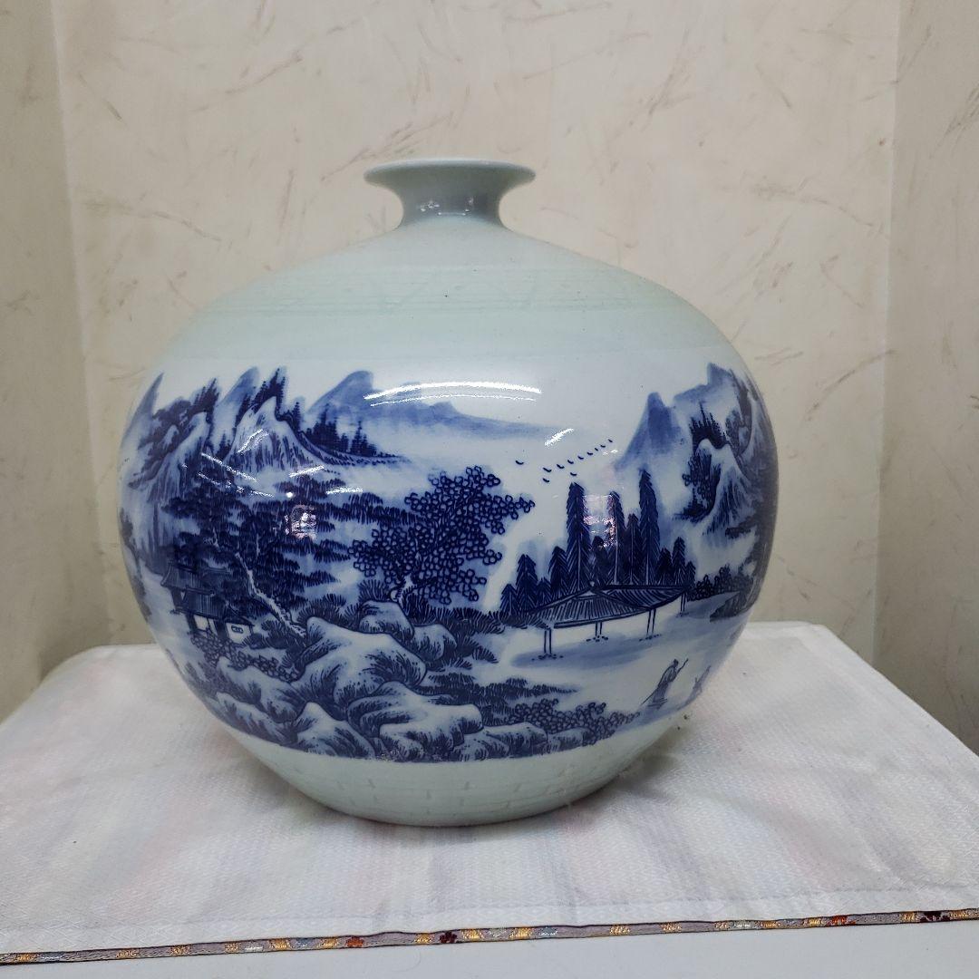 Ｂフライデー蔵出し特価青白い釉薬の山水画球形花瓶 高さ28cm直径３０cm