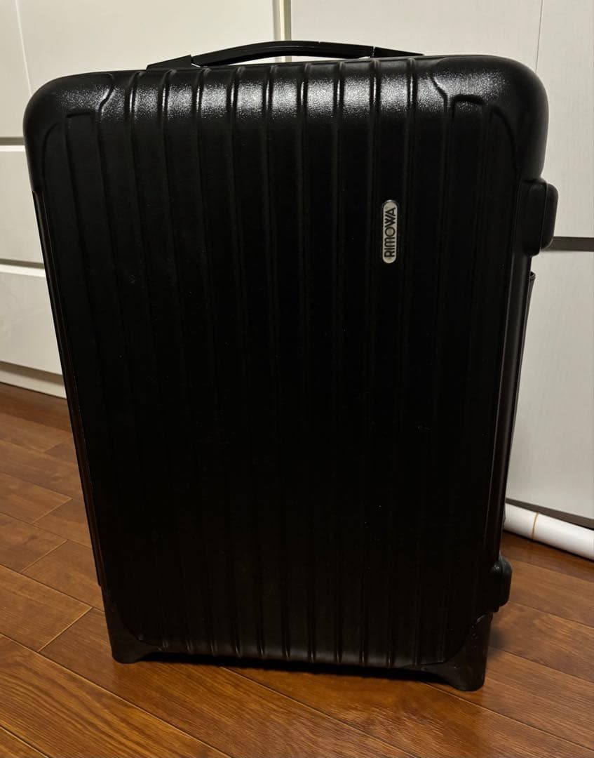 RIMOWA リモワ サルサ 機内持ち込み 35L前後 ブラック黒2輪