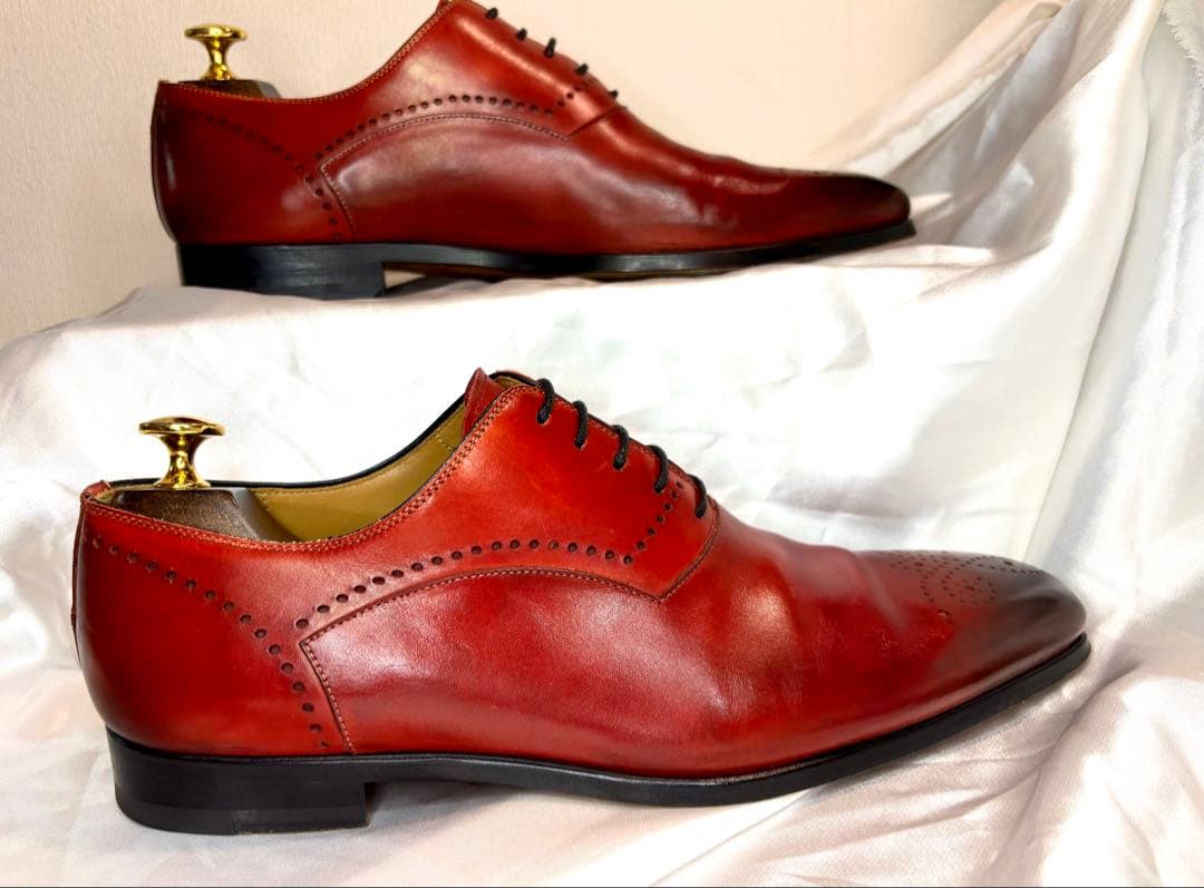 MAGNANNI マグナーニ　プレーントゥ　赤茶　EU39(25相当)