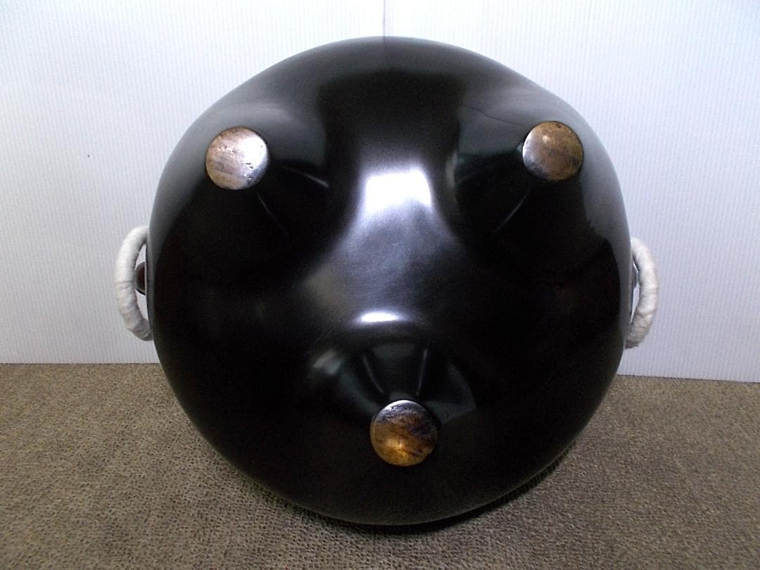 未使用保管品 四代/釜師:菊池正直 和鉄/砂鉄/茶釜 唐銅切合鬼面風炉 共箱