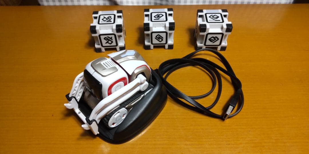 タカラトミー COZMO