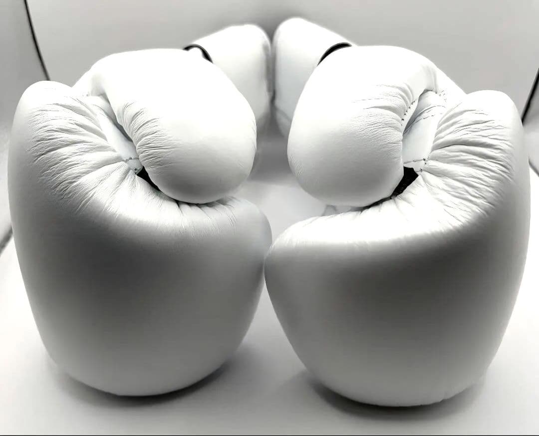 Winning グローブ 8オンス ホワイト