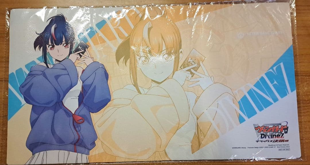 エリカ　ヴァンガード　プレイマット