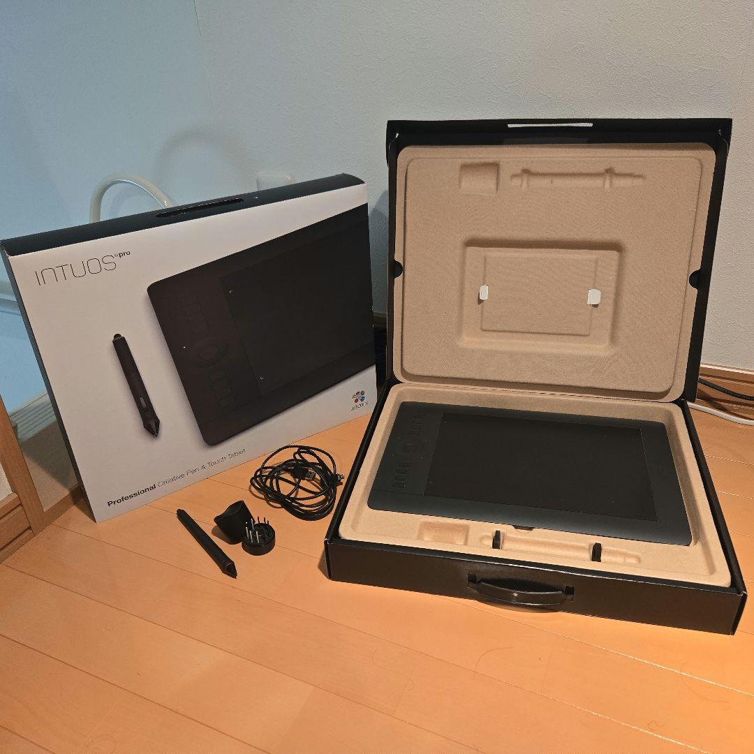 C*e様 Wacom Intuos Pro ペンタブレット 本体