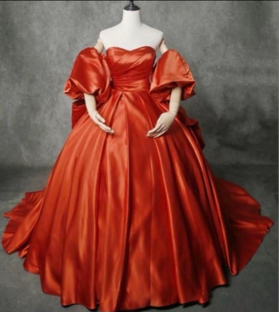 ウェディングドレス　テラコッタ　オレンジ　カラードレス