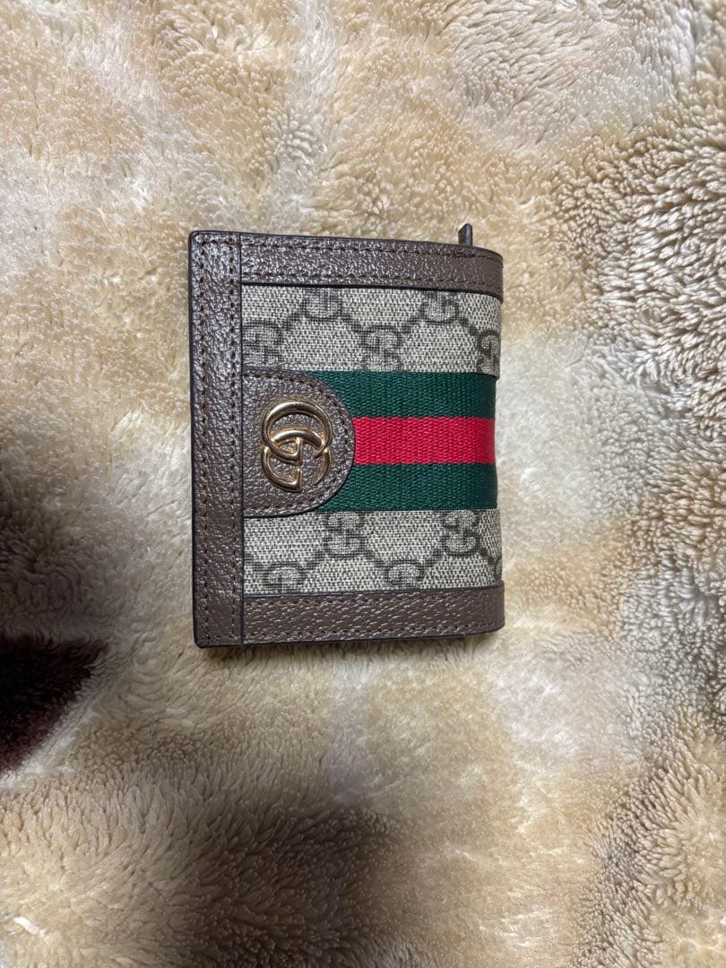 【美品】GUCCI レディース2つ折り財布