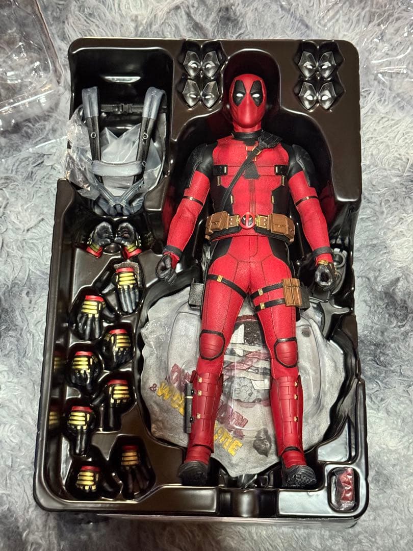 【ムービー・マスターピース】 1/6デッドプール［ボーナスアクセサリー付き］