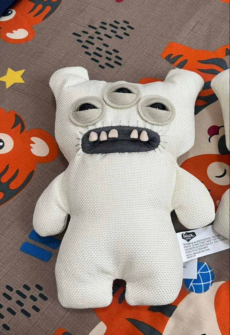 FUGGLER MONSTER ファグラー　三つ目の白い　ぬいぐるみ