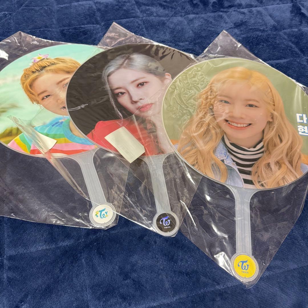 き*ち様 TWICE ダヒョン　缶バッジ　ぬいぐるみ　うちわトートバッグ