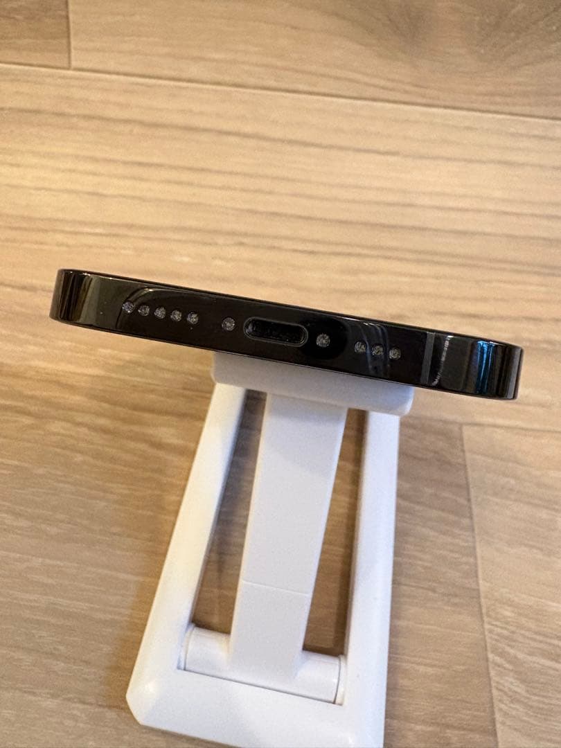 ✨美品✨Apple iPhone 14 Pro本体(台湾、シャッター音無)