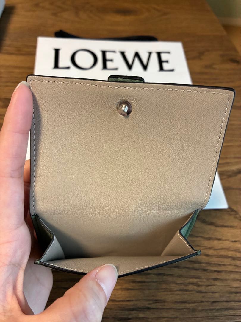 【新品・未使用】LOEWE / ロエベ　三つ折り財布　トライフォールド