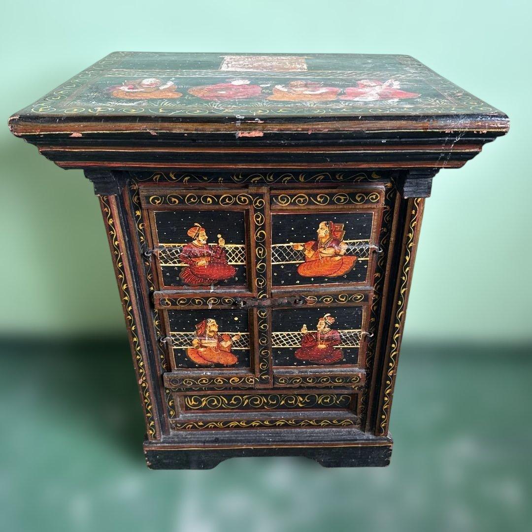 ★インド 手描き装飾の木製タンス キャビネット 家具 アンティーク 格安