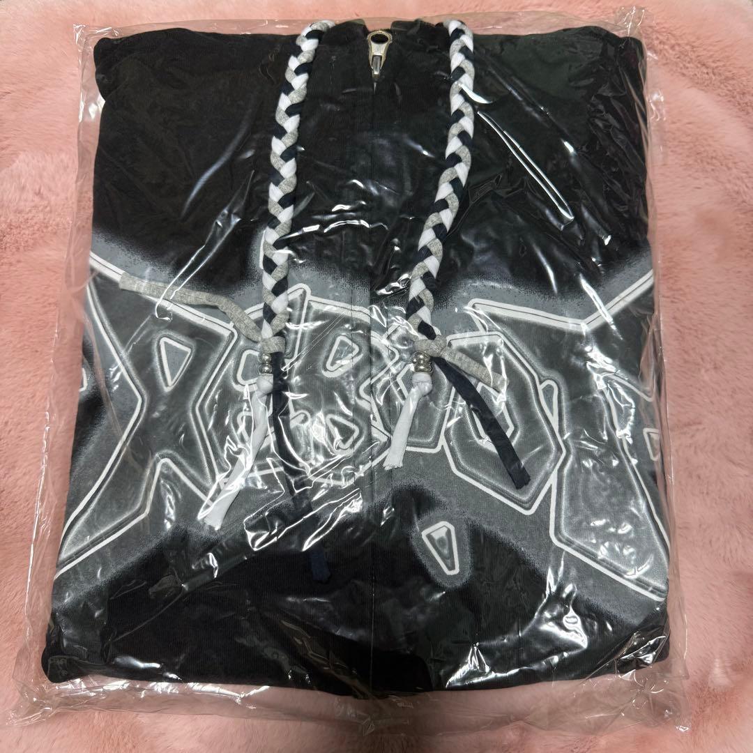 treasure reboot LIMITED EDITION パーカー　L