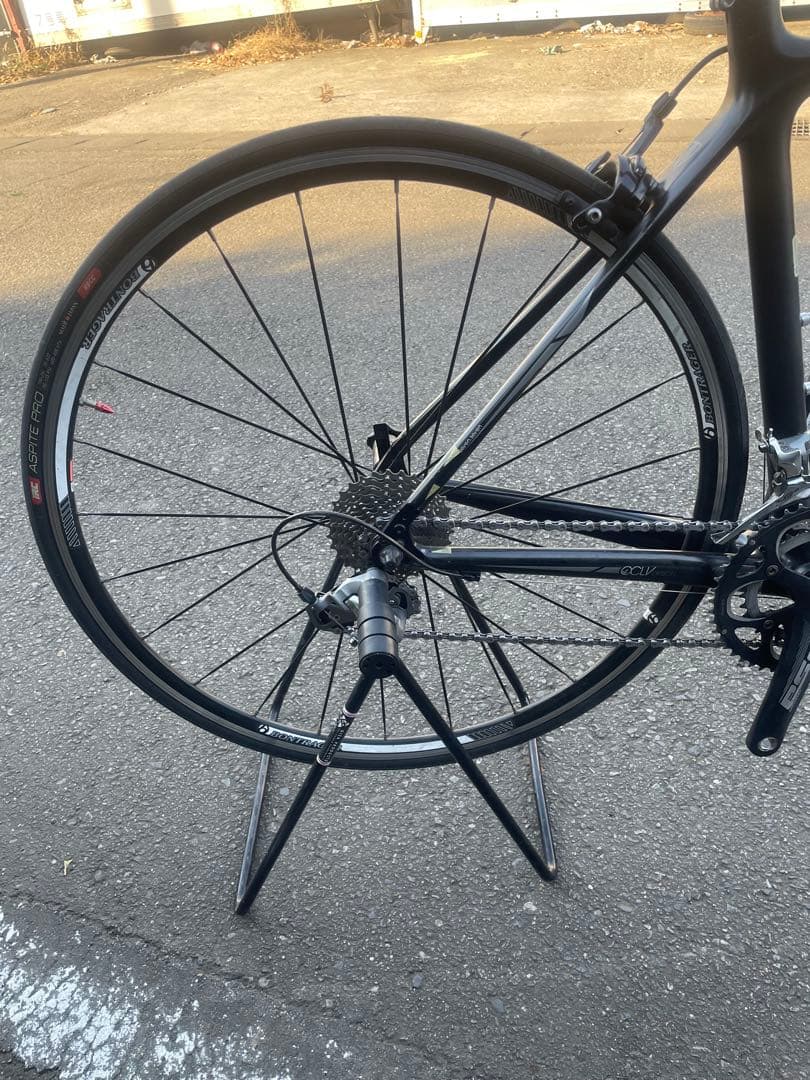 クロスバイク TREK 7.7FX カーボン