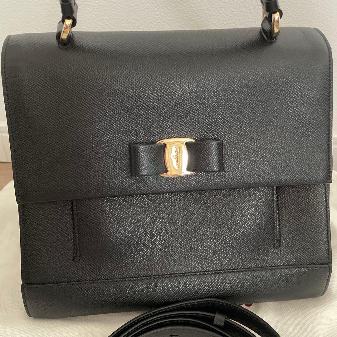 【新品同様】Ferragamo フェラガモ2Wayバッグ 黒