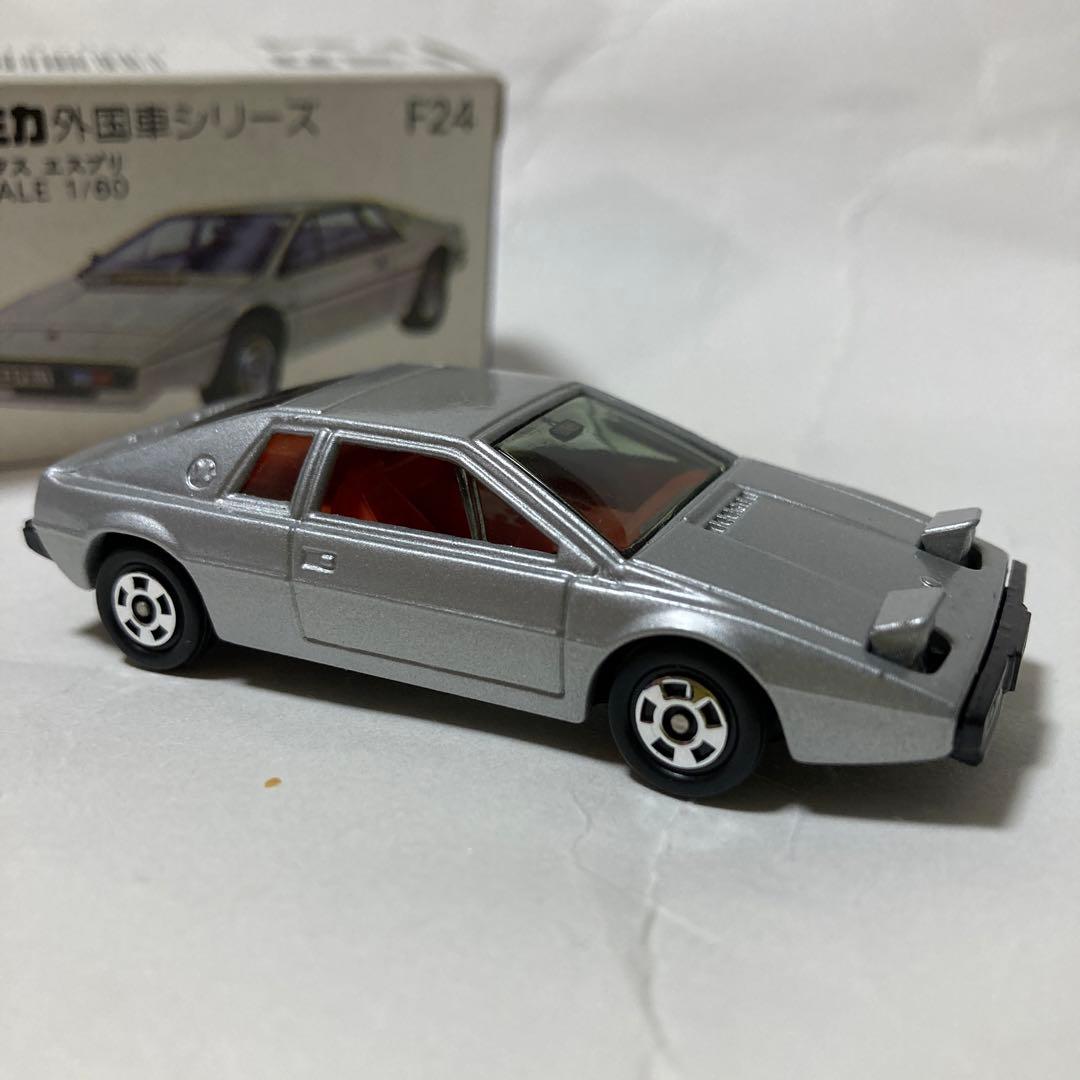 トミカ外国車シリーズ　ロータスエスプリ。輸出仕様　リトラクタブルヘッドライト可動