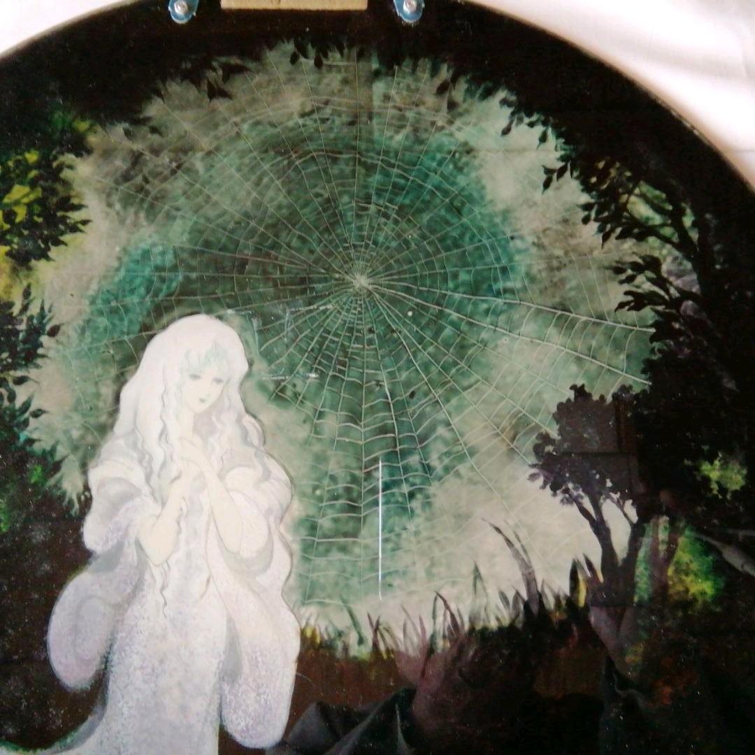 ガラスの壁掛け