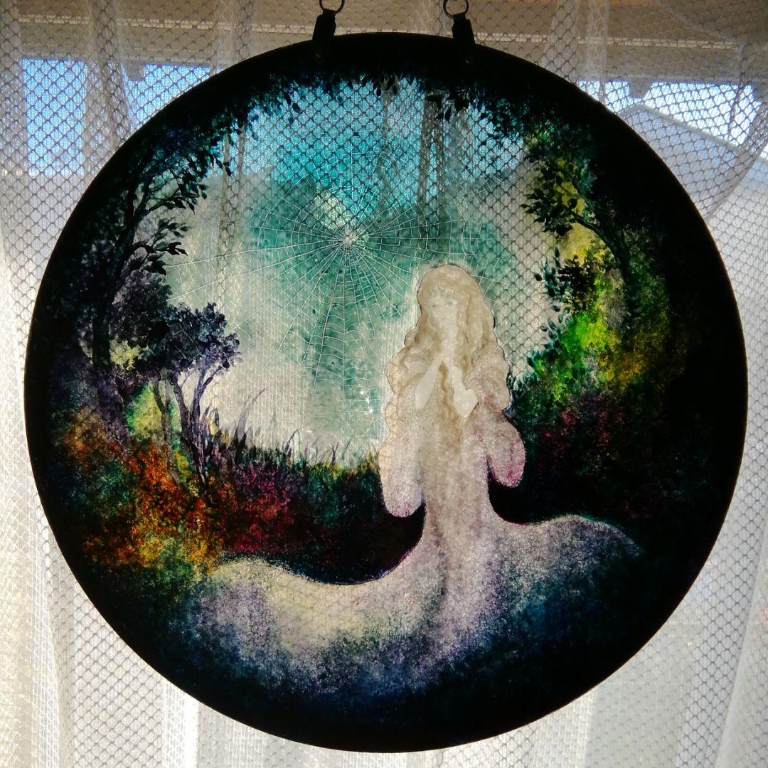 ガラスの壁掛け