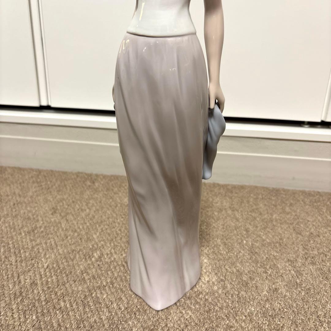 絶盤 リヤドロ LLADRO スズラン フィギュア 工芸品 大型41cm