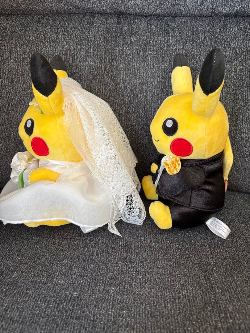 ピカチュウ 結婚式用　ぬいぐるみ 2体セット　箱付き