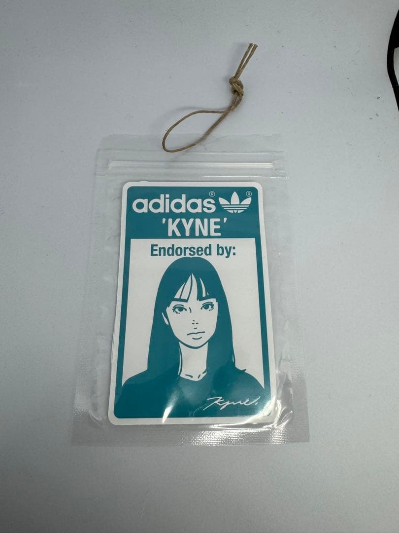 キネ×アディダススタンスミスコラボステッカー　adidas×KYNE 新品未開封