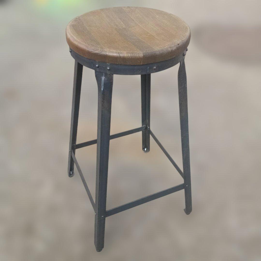S*y様 ５０００）円形木製座面のアイアンスツール　ヴィンテージ　インダストリア