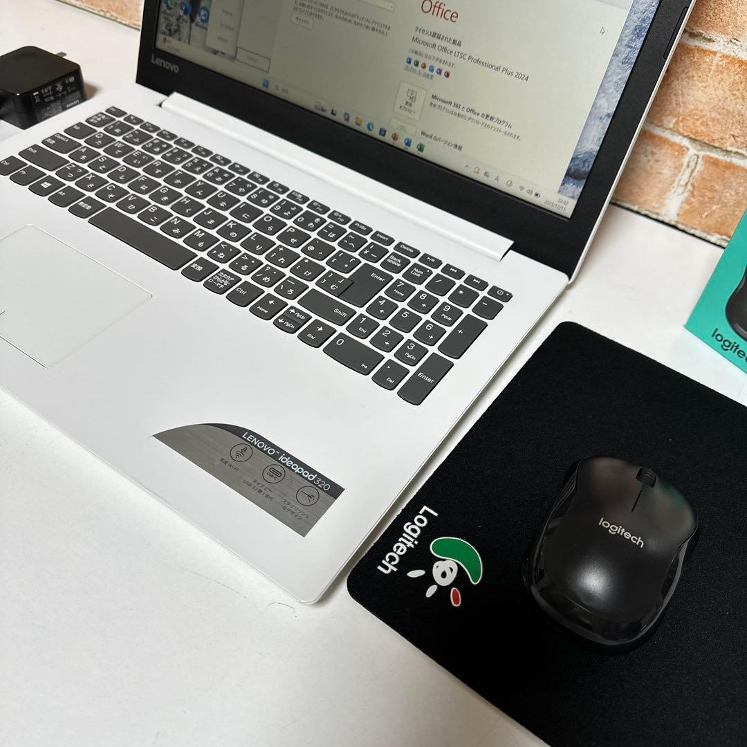 美品LENOVOノート PC SSD256GBメモリ8GB Windows11