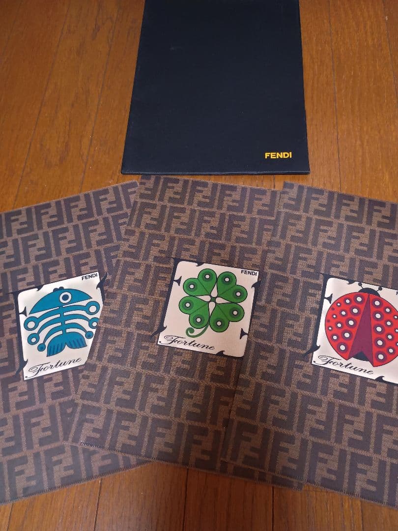 FENDI フェンディ　クリアファイル　3枚　非売品　希少　ノベルティ