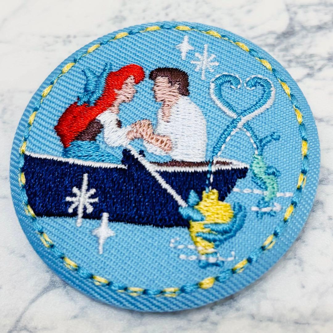 Disney 刺繍缶バッジ