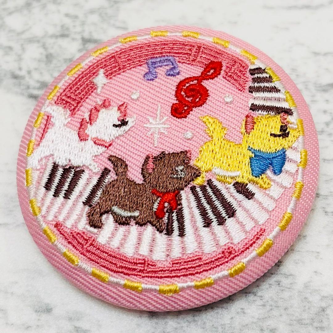 Disney 刺繍缶バッジ