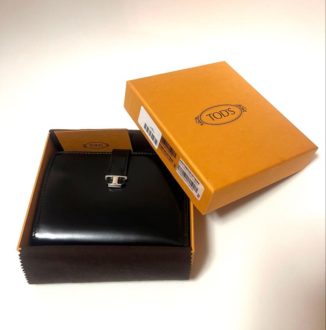 TOD'S 黒 レザー 二つ折り財布 箱付き