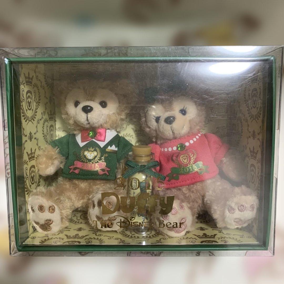 1 ダッフィー　ハッピーニューイヤー　コレクションドールセット　ぬいぐるみ