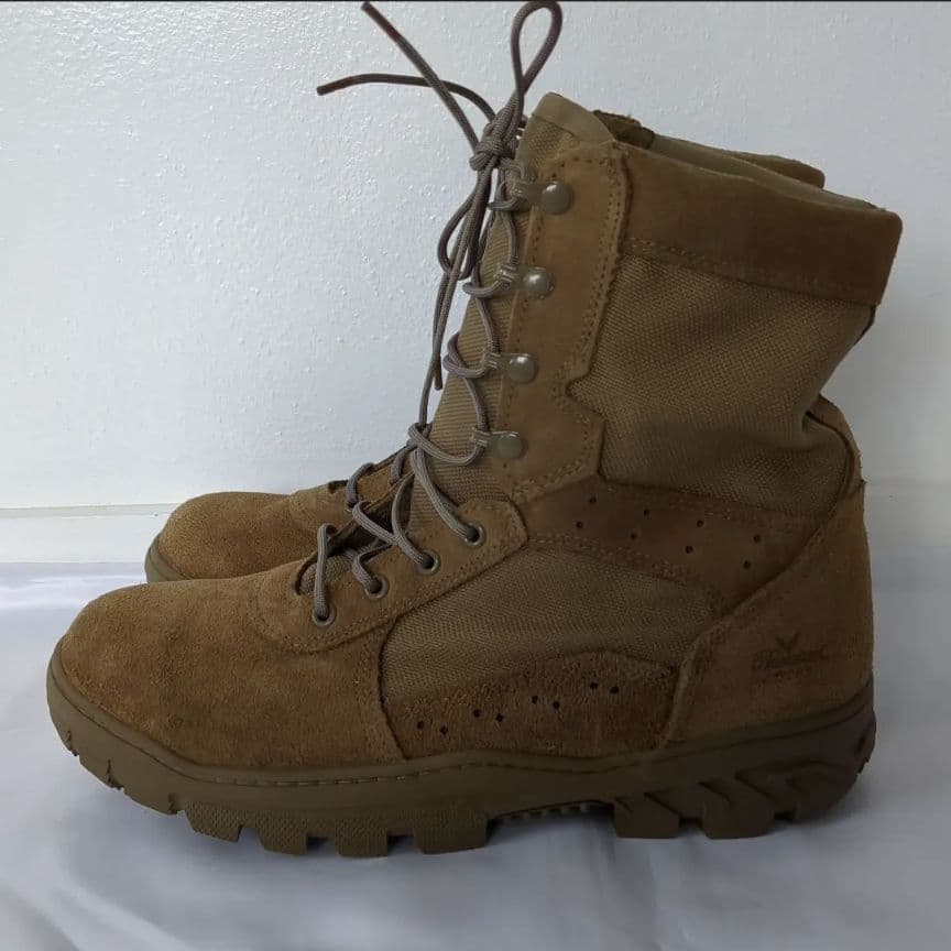 米軍　Thorogood ミリタリーブーツ　未使用　②