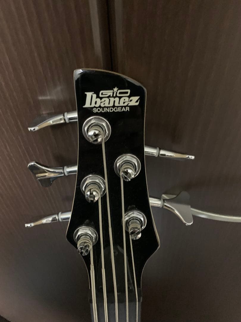 Ibanez 5弦エレキベース