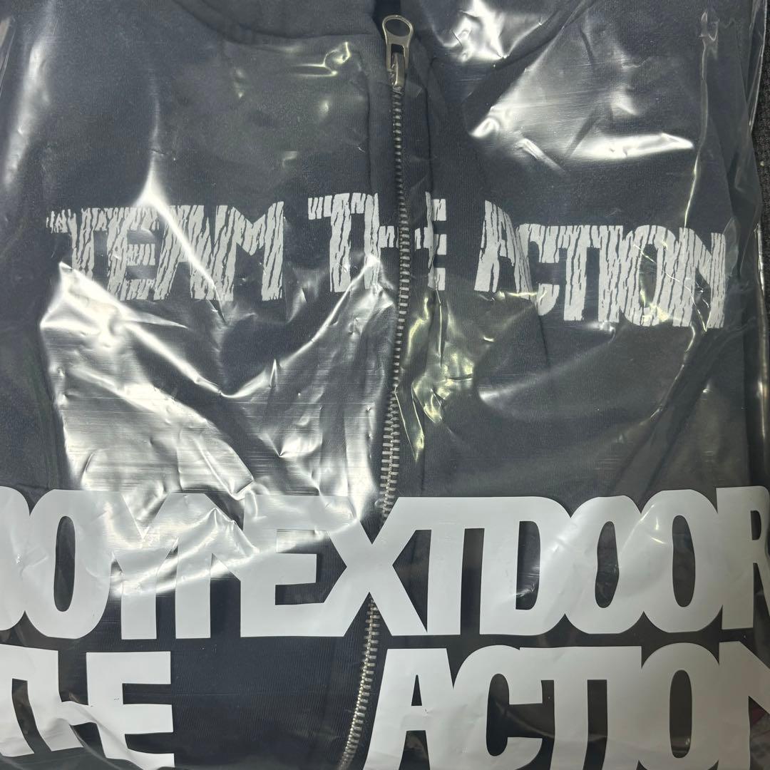 BOYNEXTDOOR TEAM THE ACTION フーディー　トレカなし