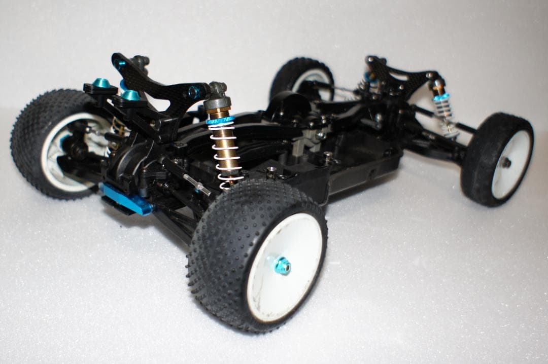 タミヤ　DB02レオニス　OP多数・スペアパーツ付き