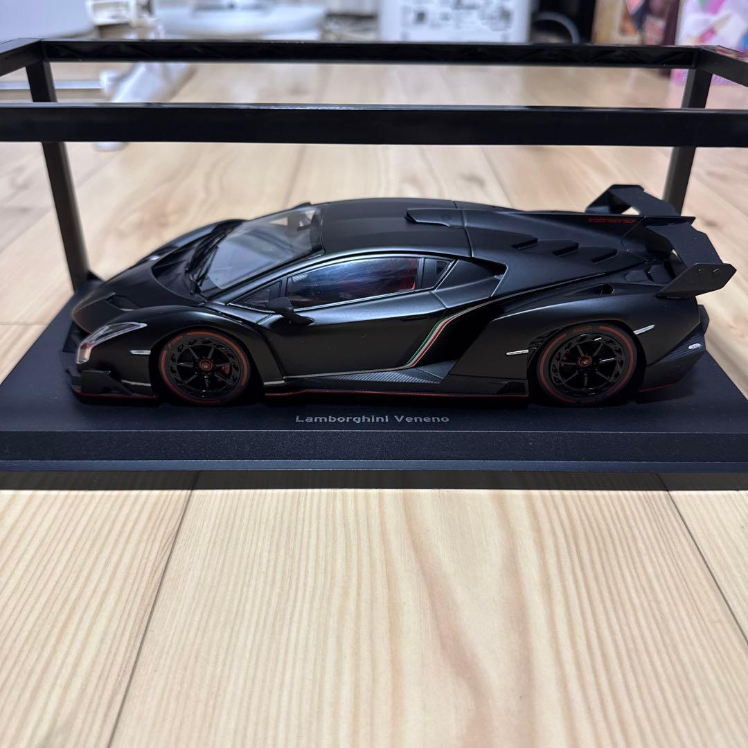 Lamborghini Veneno ミニカー 1/18