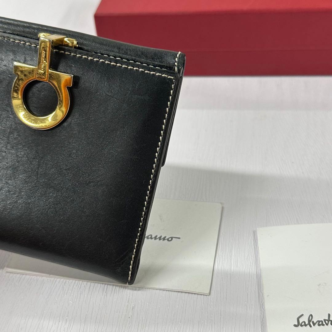 超良品‼️ サルヴァトーレフェラガモ　財布　二つ折り　折り財布　ガンチーニ