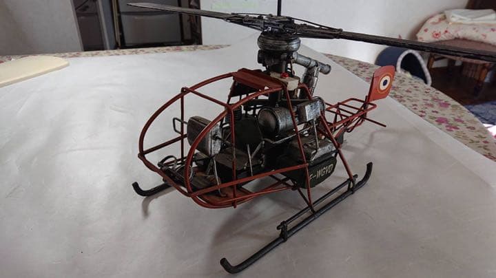 ブリキのヘリコプター