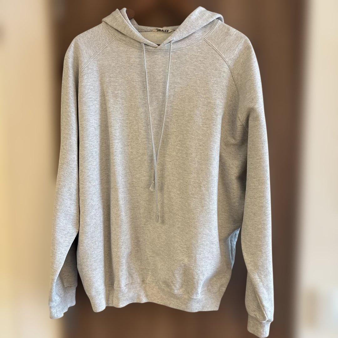 オーラリー　ラグランスリーブパーカー