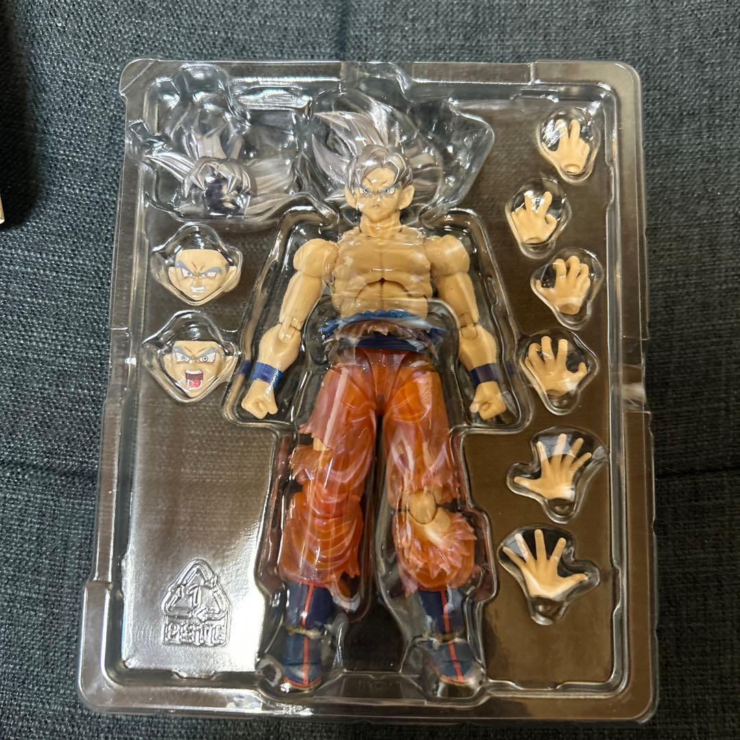 S.H.Figuarts 孫悟空 身勝手の極意-限界超絶突破!-