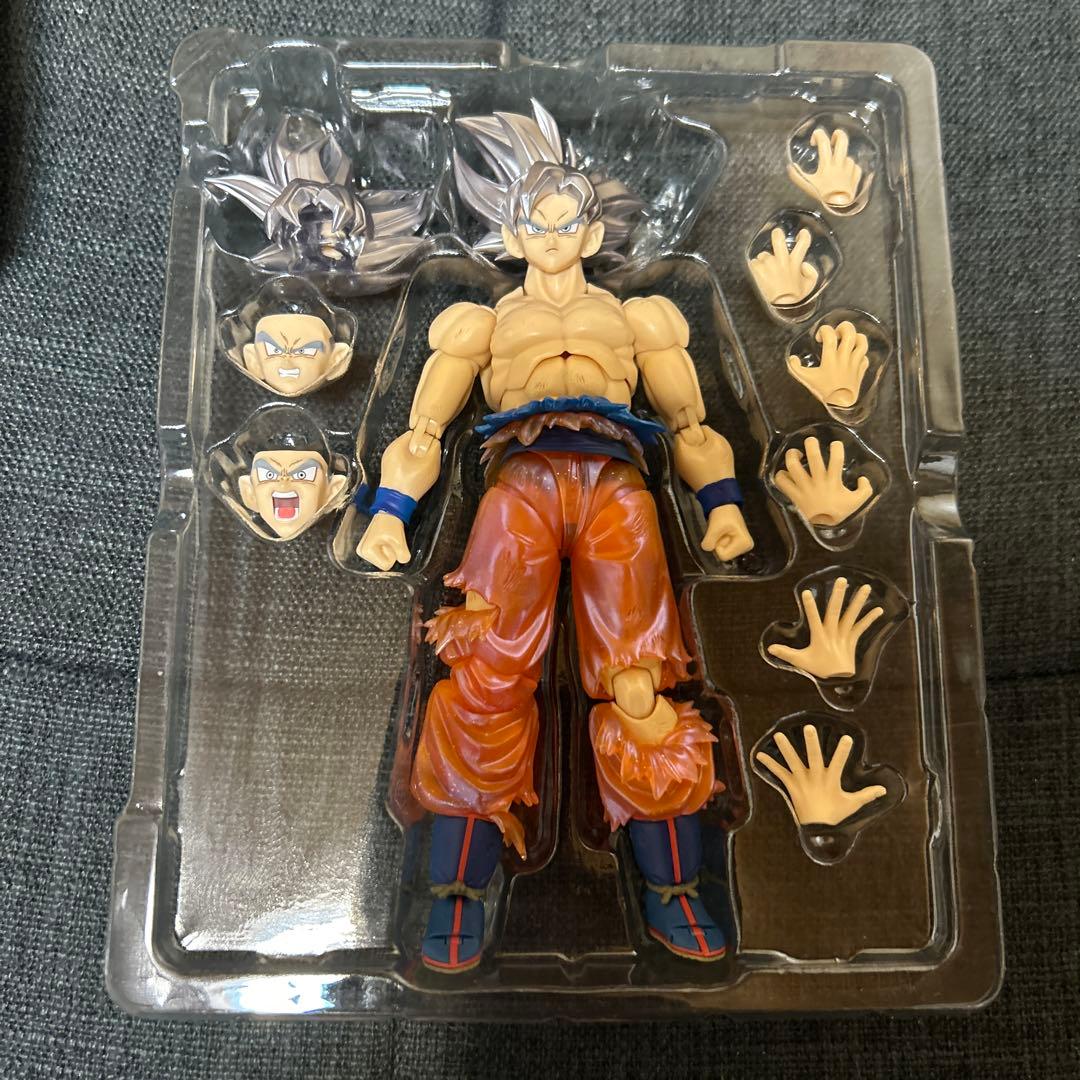 S.H.Figuarts 孫悟空 身勝手の極意-限界超絶突破!-