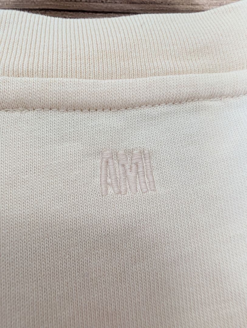 ami paris ハート刺繍 Tシャツ クリーム色 S