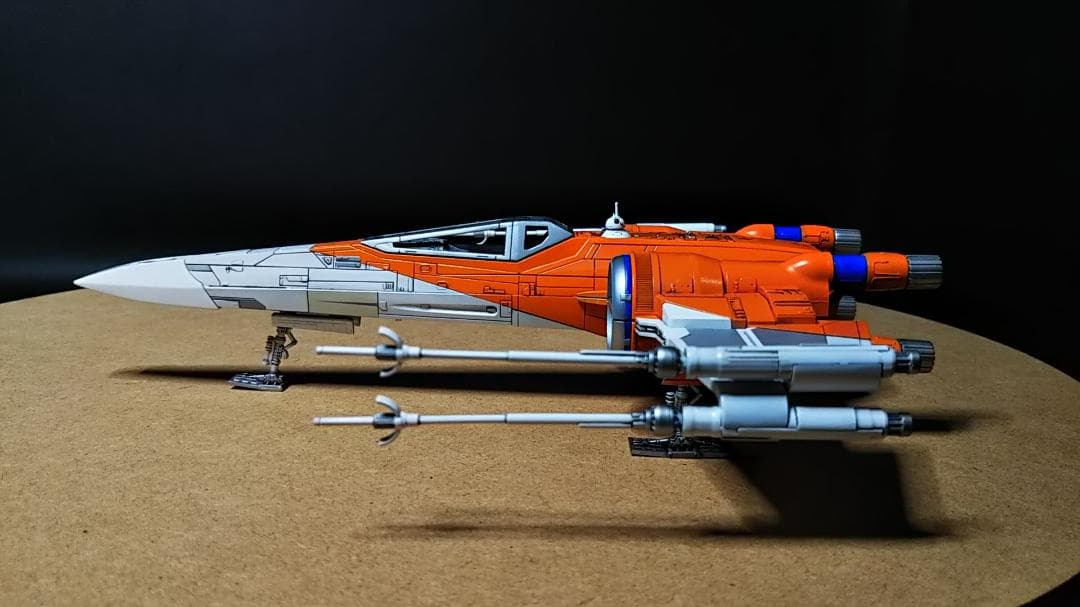 電飾改　1/72 Xウイング・ファイター ポー専用機　完成品