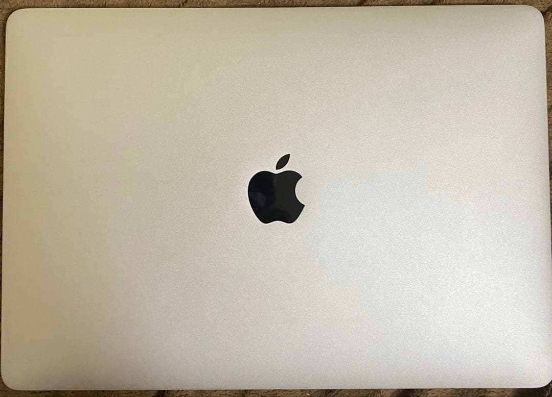 【ジャンク品】Apple MacBook 本体　2020