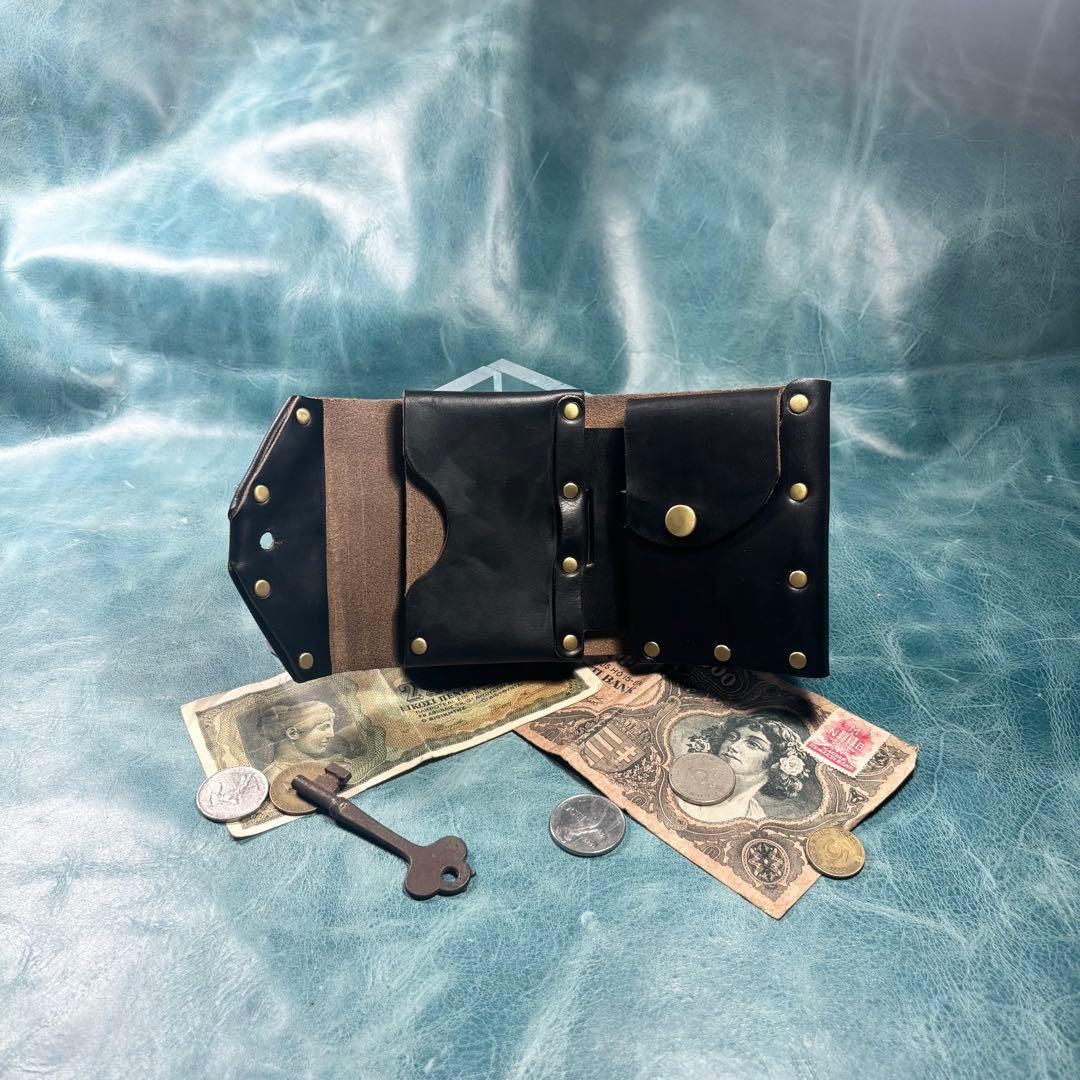 コンパクト　革　財布　クロムエクセル　レザー　黒色　ギボシ　真鍮　ハンドメイド①