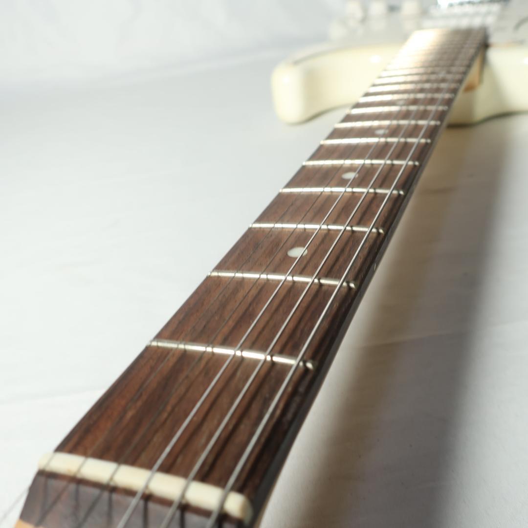 美品 BUSKER'S ストラトキャスタータイプ エレキギター ケース付